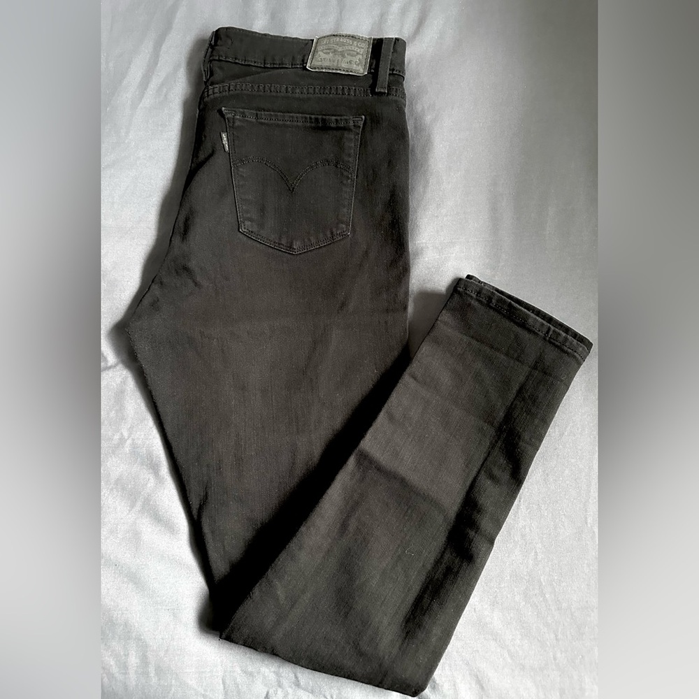 EUC~Women’s Levis 711 Skinny